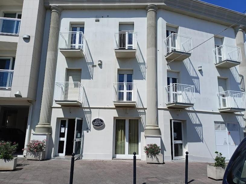 Hotel Ariston Imperial Porto Garibaldi Exterior foto